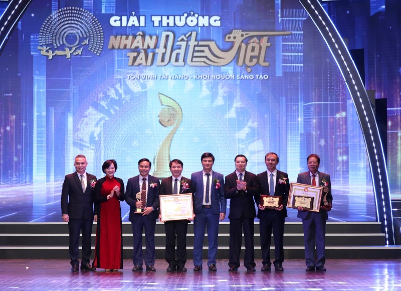 Nhân tài Đất việt 2023: Nhóm tác giả Viện Khoa học Thủy lợi Việt Nam đạt giải nhất trong lĩnh vực nông nghiệp và phát triển nông thôn